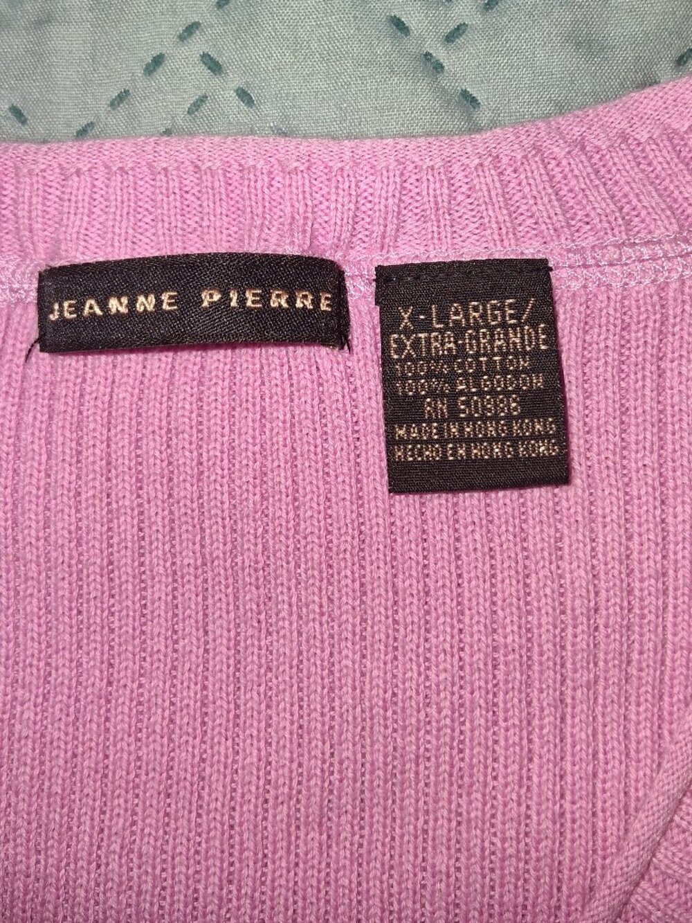 Pink Rib Knit V-Neck Sweater-size XL - Picture 5 of 5